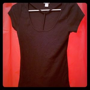 Basic black tee ❤️